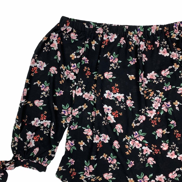 Off-Shoulder Tops Size s-m - Picture 2 of 3